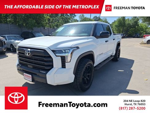 Used 2024 Toyota Tundra SR5 w/ SR5 Convenience Package AWD/4WD image 1