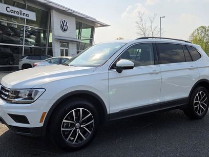Used 2021 Volkswagen Tiguan SE w/ Panoramic Sunroof Package