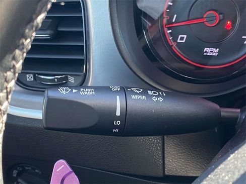 Used 2022 Dodge Charger R/T w/ Blacktop Package image 31