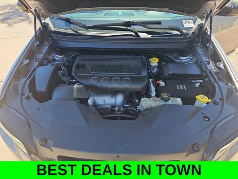 Used 2021 Jeep Cherokee Latitude Plus FWD image 30