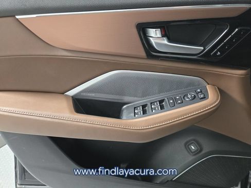 Certified 2025 Acura MDX SH-AWD w/ Technology Package image 22