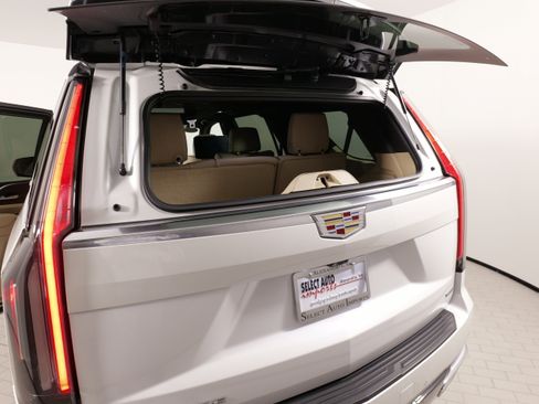 Used 2023 Cadillac Escalade Premium Luxury w/ LPO, Floor Liner Package AWD/4WD image 42