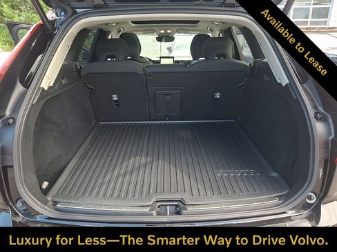 Certified 2026 Volvo XC60 B5 Plus w/ Protection Package Premier AWD/4WD image 30