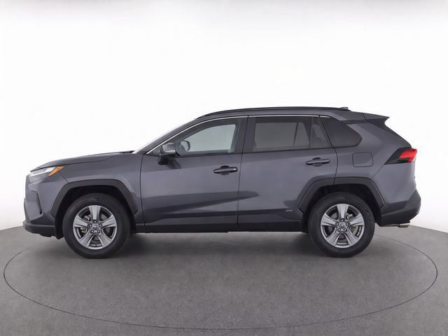 Used 2025 Toyota RAV4 XLE AWD/4WD image 6
