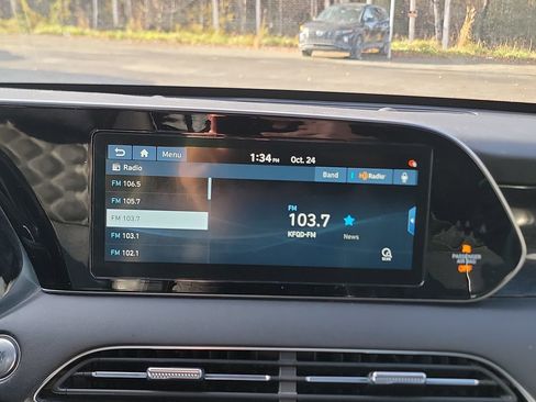 Used 2020 Hyundai Palisade Limited image 16