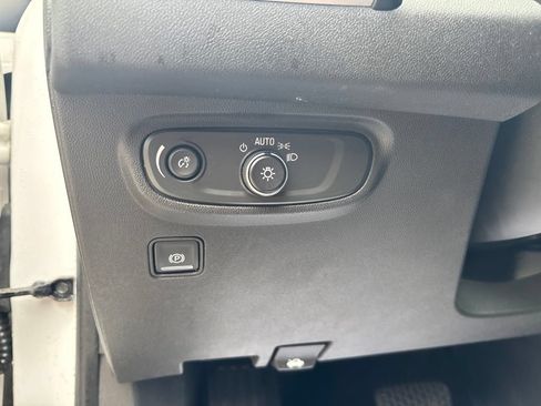 Used 2020 GMC Terrain SLE w/ Elevation Edition FWD image 53