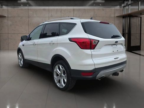 Used 2019 Ford Escape Titanium w/ U9j03 - Titanium Tow Package image 5