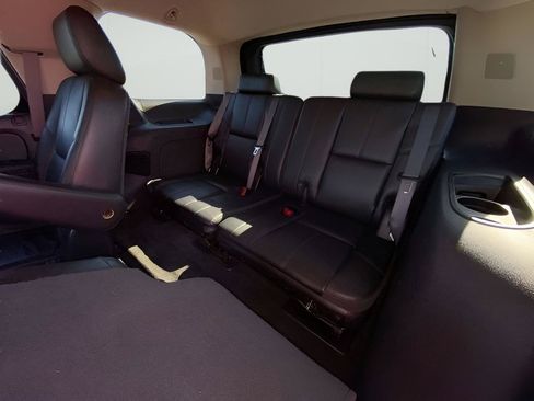 Used 2011 Chevrolet Tahoe LT w/ Luxury Package AWD/4WD image 21