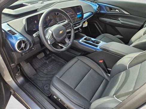 New 2025 Chevrolet Equinox EV LT w/ Convenience Package II image 3