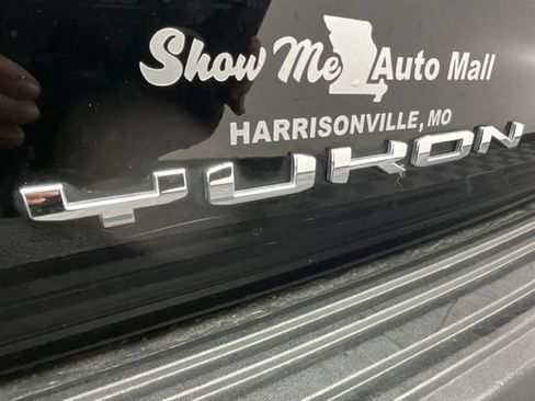Used 2021 GMC Yukon XL Denali w/ Denali Premium Package AWD/4WD image 25