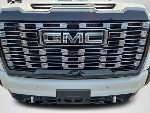 Used 2025 GMC Sierra 2500 Denali Ultimate w/ Max Trailering Package AWD/4WD image 41