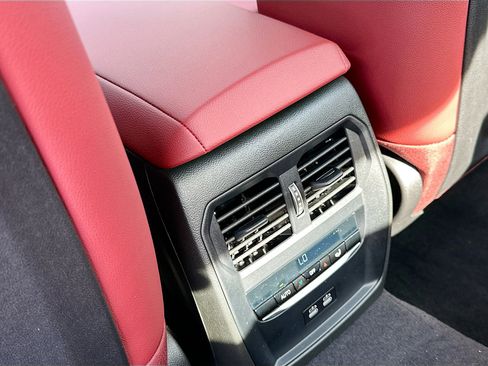 New 2025 BMW 330i Sedan w/ M Sport Package image 21