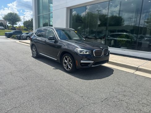 Used 2021 BMW X3 xDrive30e w/ Executive Package AWD/4WD image 2
