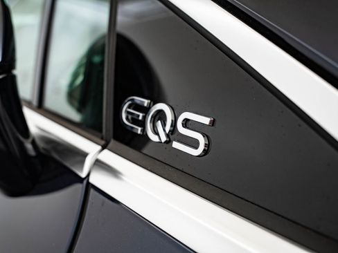 Certified 2023 Mercedes-Benz EQS 580 4MATIC Sedan image 19