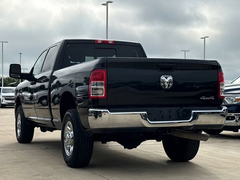 Used 2024 RAM 2500 Tradesman w/ Chrome Appearance Group AWD/4WD image 7
