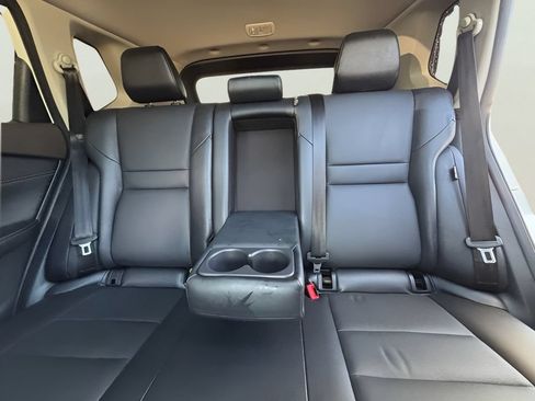 Used 2022 Nissan Rogue SV w/ SV Premium Package FWD image 18