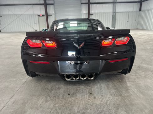 Used 2015 Chevrolet Corvette Z06 w/ 3LZ Preferred Equipment Group image 4