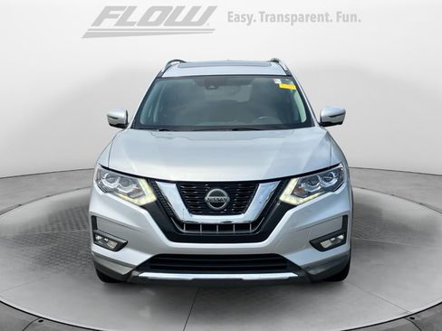 Used 2018 Nissan Rogue SL w/ Premium Package AWD/4WD image 3