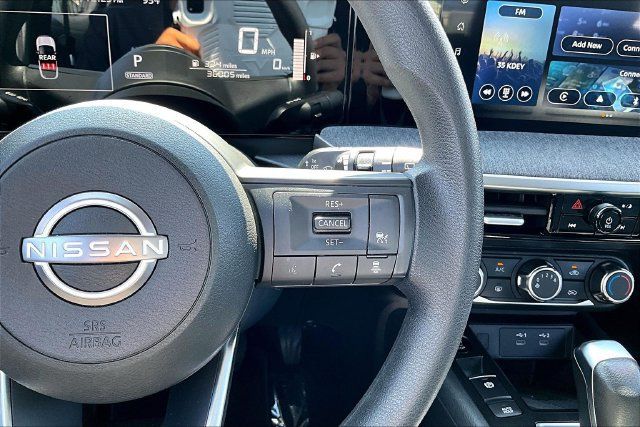 Certified 2025 Nissan Kicks SV FWD image 11