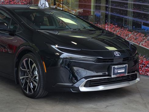 Certified 2026 Toyota Prius Plug-In Hybrid image 2