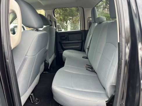 Used 2017 RAM 1500 Express AWD/4WD image 9
