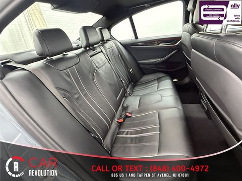 Used 2018 BMW 530e xDrive w/ M Sport Package 2 AWD/4WD image 40