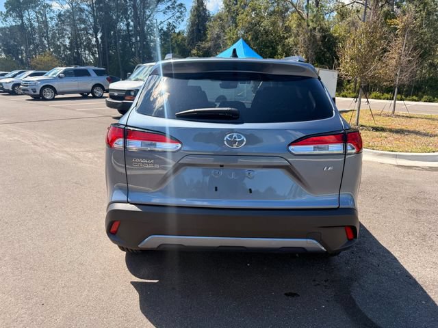 Used 2025 Toyota Corolla Cross LE FWD image 16