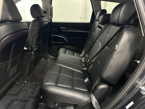 Used 2024 Kia Telluride EX AWD/4WD image 22