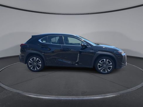 Used 2024 Lexus UX 250h FWD image 9