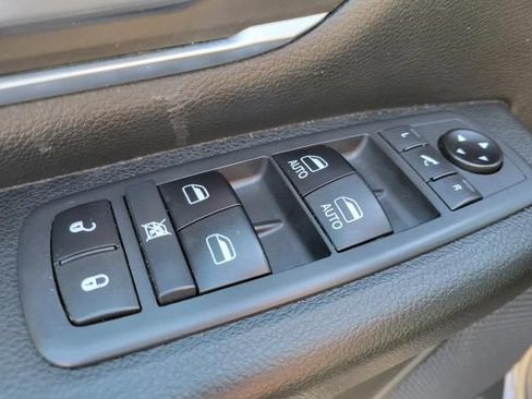 Used 2019 RAM 1500 Big Horn AWD/4WD image 17