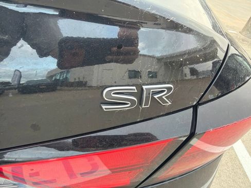 Used 2019 Nissan Altima 2.5 SR FWD image 10