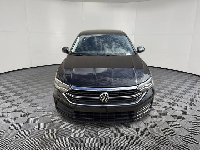 Used 2024 Volkswagen Jetta SE FWD image 12