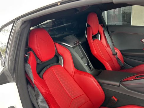 Used 2021 Chevrolet Corvette Stingray Preferred Cpe w/ Chrome Exterior Badge Package image 20