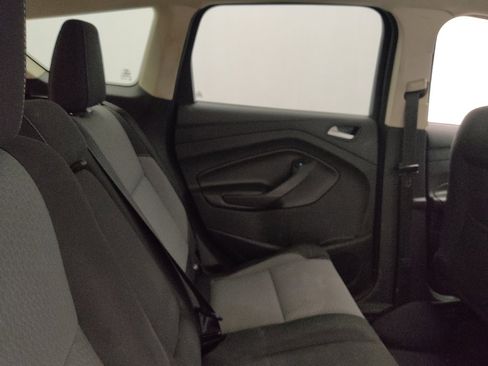 Used 2017 Ford Escape SE image 19