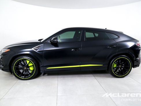 Used 2022 Lamborghini Urus AWD/4WD image 5