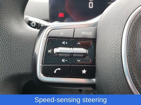 Used 2024 Kia Sorento LX image 14