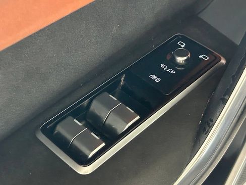 Used 2021 Jaguar F-PACE SVR AWD/4WD image 19