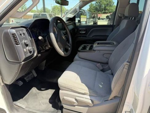 Used 2016 Chevrolet Silverado 3500 W/T AWD/4WD image 6
