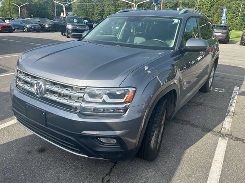 Used 2018 Volkswagen Atlas SE AWD/4WD image 2
