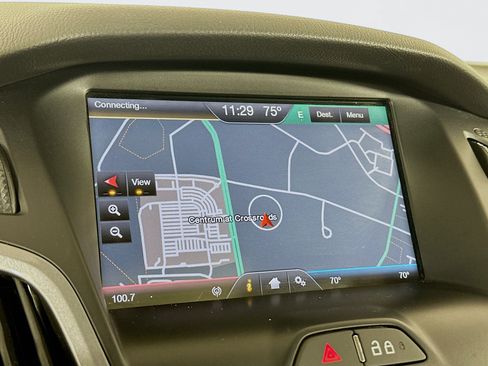 Used 2014 Ford Focus Titanium FWD image 22