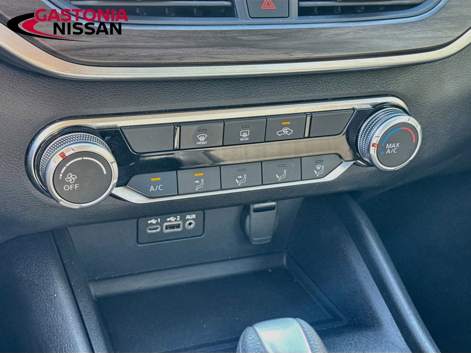 Used 2025 Nissan Altima 2.5 SV FWD image 19