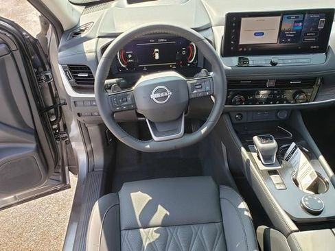 New 2026 Nissan Rogue Platinum w/ Platinum Premium Package image 8