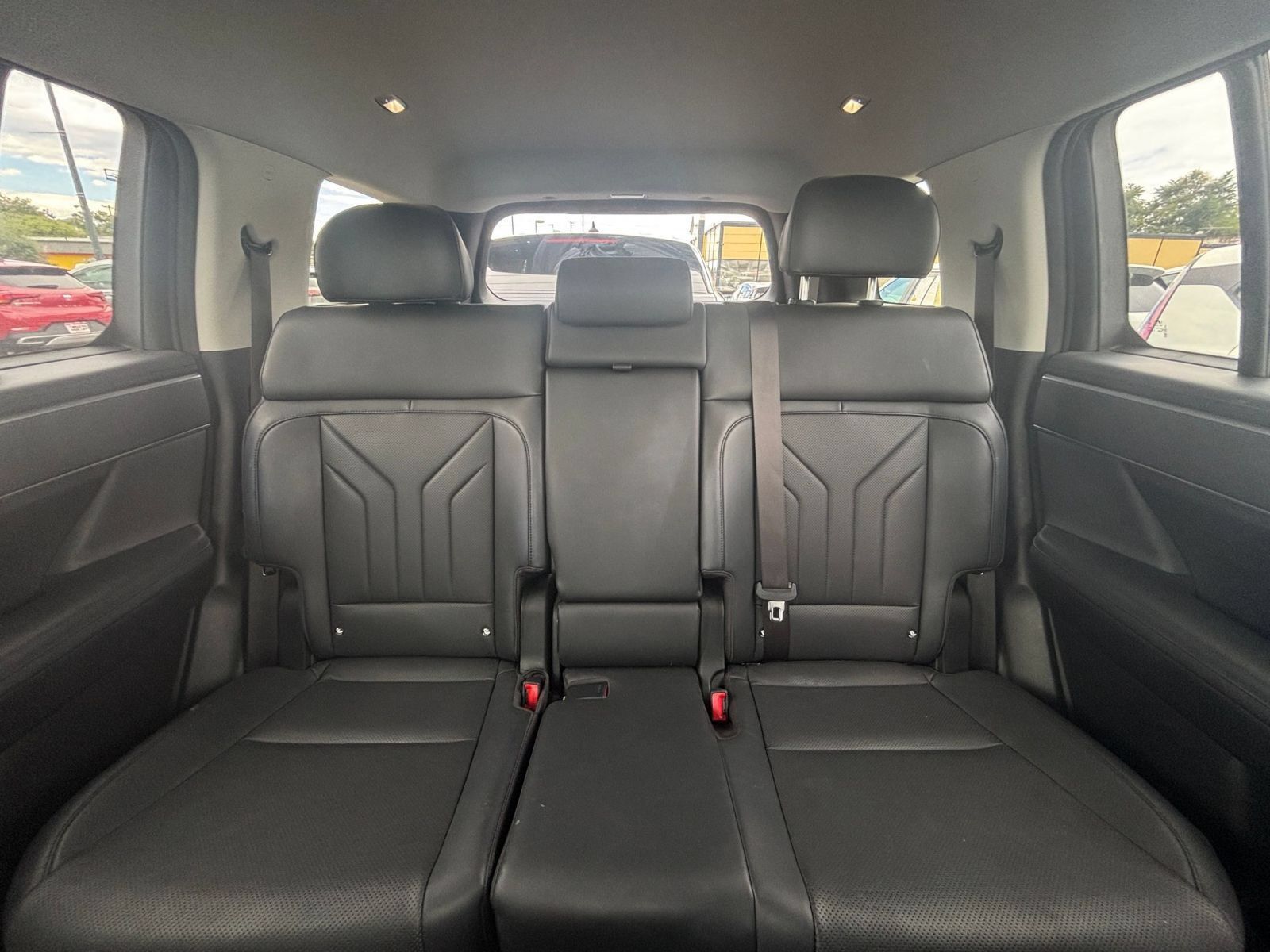 Used 2026 Hyundai Santa Fe SEL AWD/4WD image 34