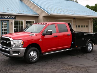Used 2024 RAM 3500 Tradesman w/ Chrome Appearance Group