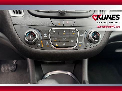 Used 2024 Chevrolet Malibu LT image 15