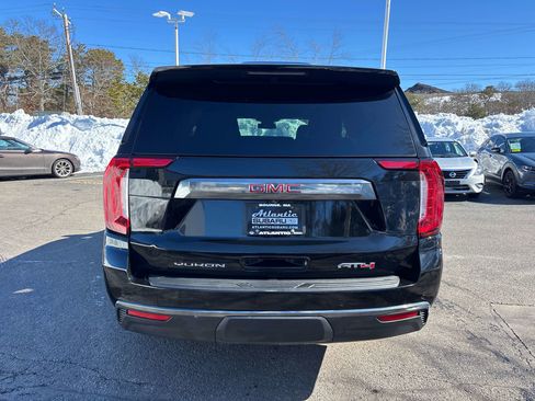 Used 2023 GMC Yukon XL AT4 image 4