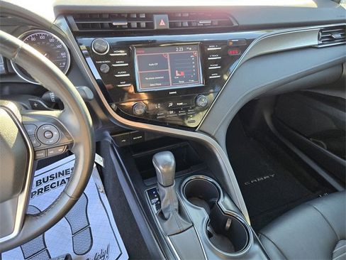 Used 2020 Toyota Camry SE image 24