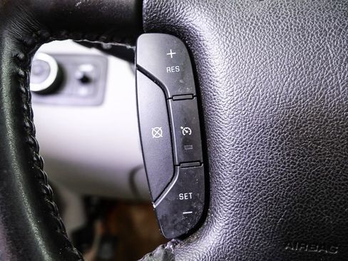 Used 2008 Chevrolet Impala LT w/ Luxury Edition Package image 15