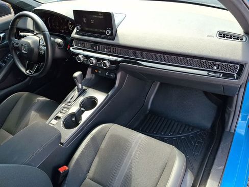 Used 2024 Honda Civic Sport image 32
