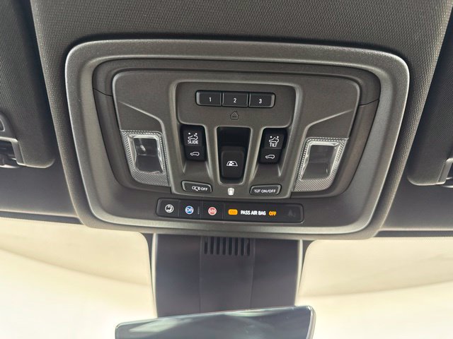 Used 2025 GMC Sierra 1500 Denali w/ Technology Package AWD/4WD image 14
